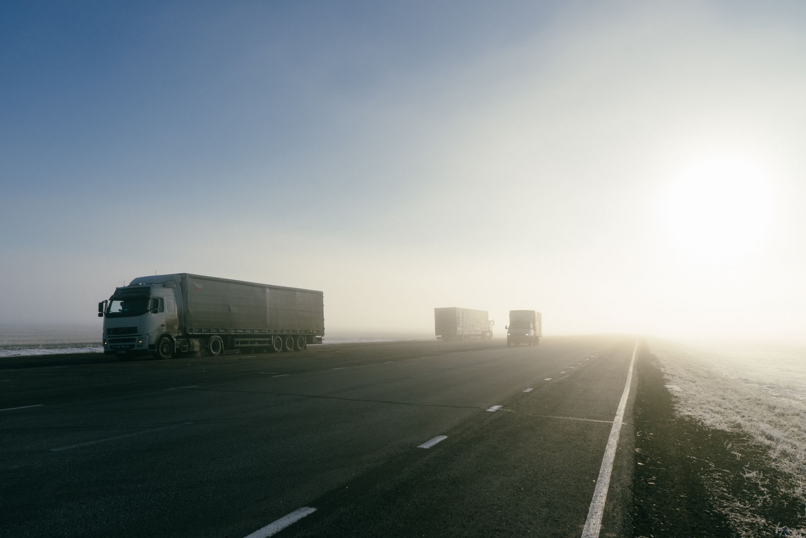 Furniture truck on the road from Melbourne to Adelaide